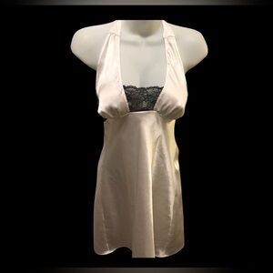 Frederick’s Of Hollywood Sexy Halter Chemise Sz. M White Black Lace Low Cut